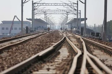 高铁用电原理（高铁供电原理图）