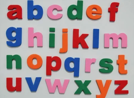 从堰桥坐地铁到三阳广场离T12的左邻右里最近的是哪个出口～（杭州左邻右舍地铁口）