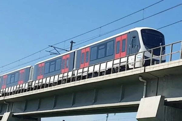 上海地铁速度是多少公里每小时（地铁一公里多少时间）