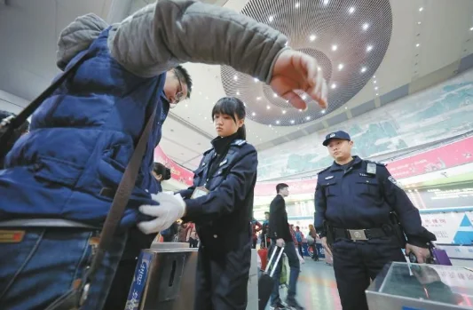 沐浴露洗发水之类能带上高铁吗（高铁可以带洗发水吗）6