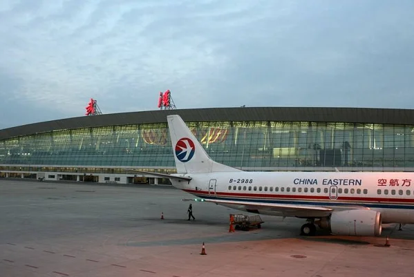 去广州白云机场接人具体的、详细的步骤谢谢！（地铁到天河机场接人哪个出口）4