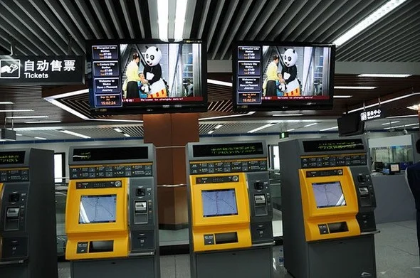 杭州地铁怎么乘坐第一次坐还有转线路请问怎么做呢（杭州石马社区地铁怎么坐）