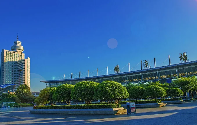 地铁站在南京站北广场还是南广场（南京站南北广场地铁）2