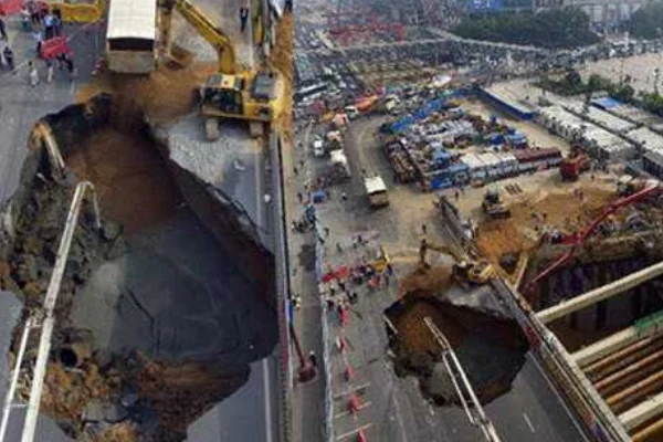 南京地铁4号线车厢内一女子行为不雅到底怎么回事（南京地铁4号线钢筋架垮塌致的原因）4