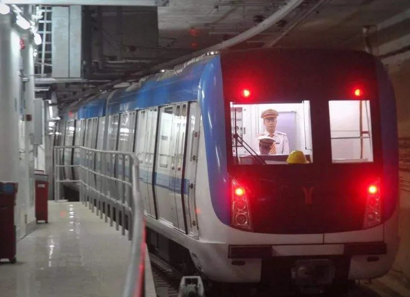 从广州坐地铁到佛山需要多长时间（广州东到佛山西站地铁要多久时间表）1