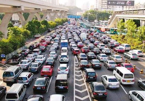 深圳地铁早上几点开始运营（深圳地铁高峰期时间段）2