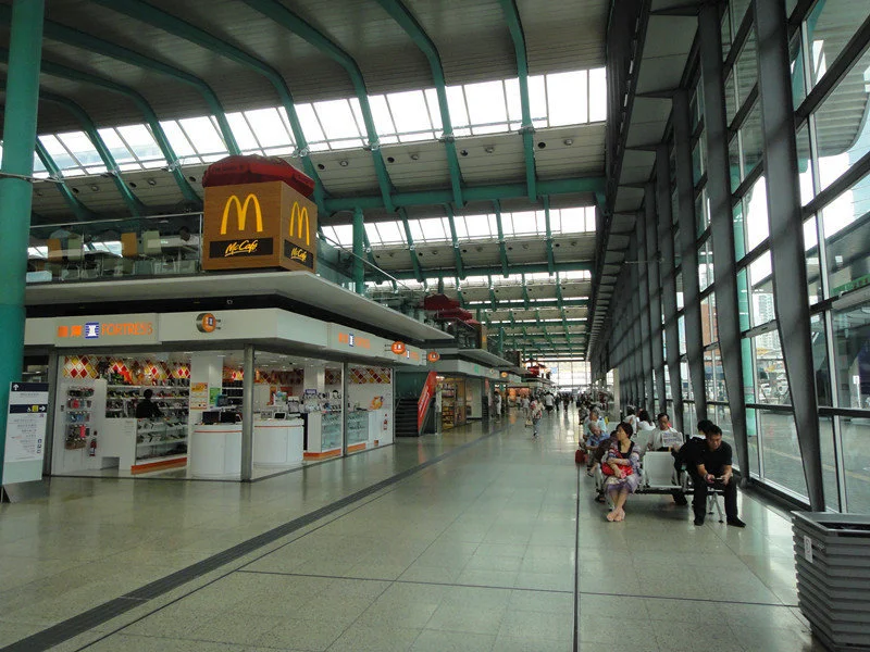 香港九龙地铁站如何香港红磡火车站（红磡地铁站那个出口是巴士站）3