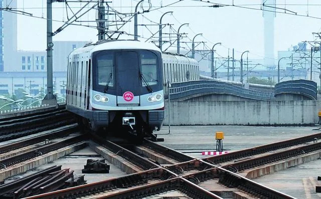 上海2035最新规划高清地铁线路图（上海地铁线路规划图崇明）