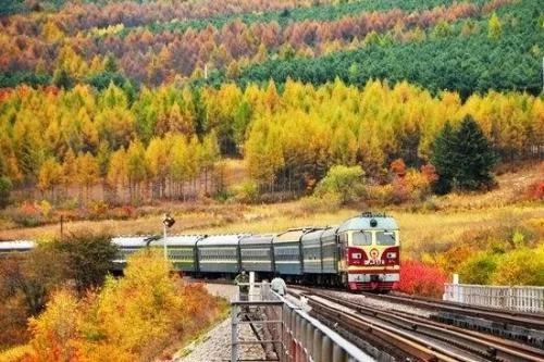 荣青高铁时刻表具体时刻表价格（无锡到山东高铁时刻表）2