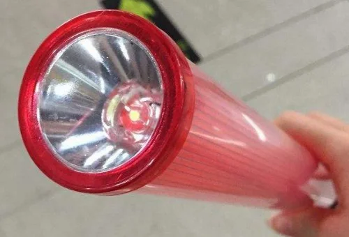 铁路手信号灯是根据什么原理来工作的就是手电筒式的铁路信号灯！（铁路手电信号灯）2