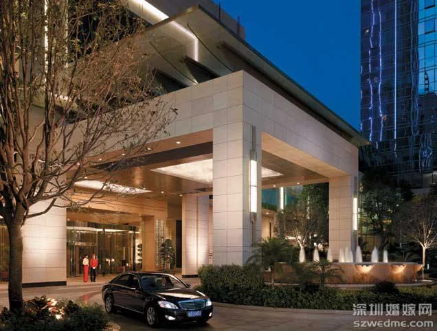 请问这是深圳罗湖地铁站的哪一个出口（香格里拉酒店在深圳罗湖地铁站哪个出口）