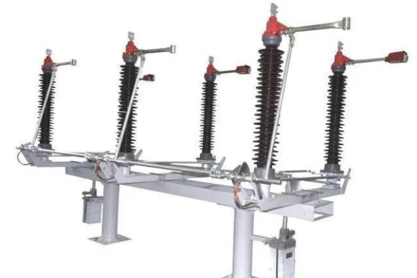 电气化铁路隧道隔离开关复合什么区别（铁路隔离开关）