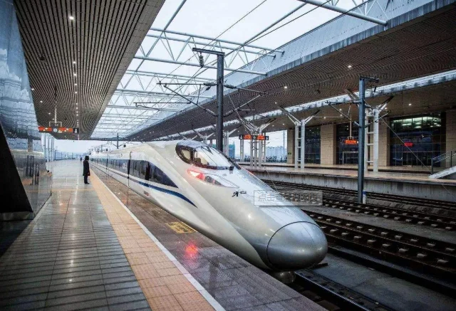 洛阳到郑州高铁列车时刻表（洛阳到郑州东高铁时刻表）