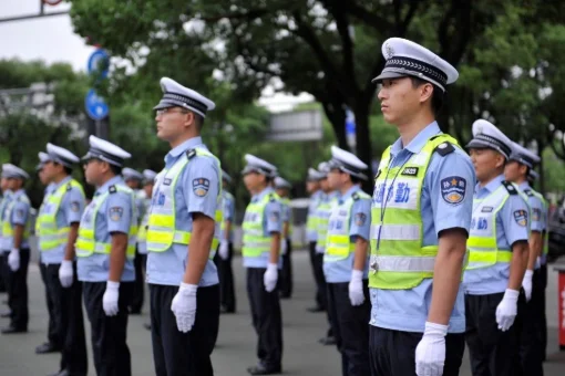 天津地铁安检员都是通过什么方式招聘的(天津地铁辅警在哪报名)