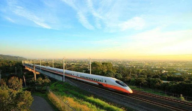 即将开通的武杭高铁沿途有什么优美的旅游风光（武杭高铁黄冈段开工）1