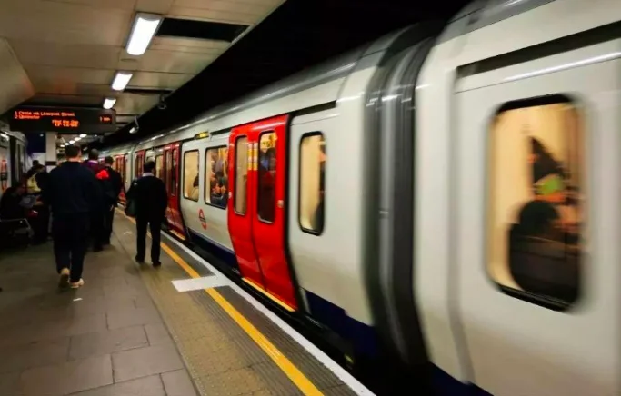 乌鲁木齐地铁什么时候恢复运营（乌鲁木齐地铁乘坐时间）