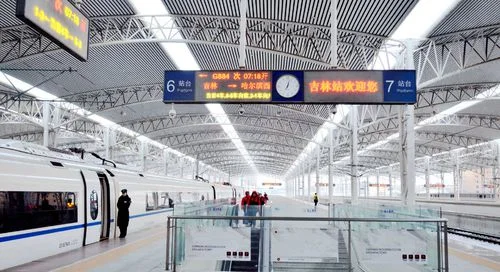 高铁/动车是不是不用拿票直接刷身份证就可以上（哪些高铁可以刷身份证）4