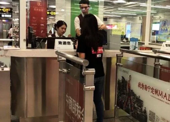 成都地铁恶意逃票怎么处罚（地铁站逃票会怎么样）2