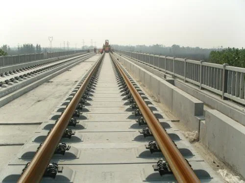 高铁与普通铁路的区别(有砟铁路能跑高铁吗)