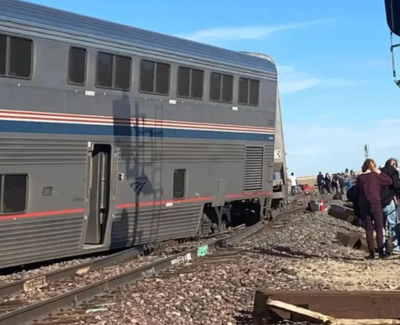 从硕放机场到火车站有地铁吗（芝加哥机场地铁站火车脱轨）3