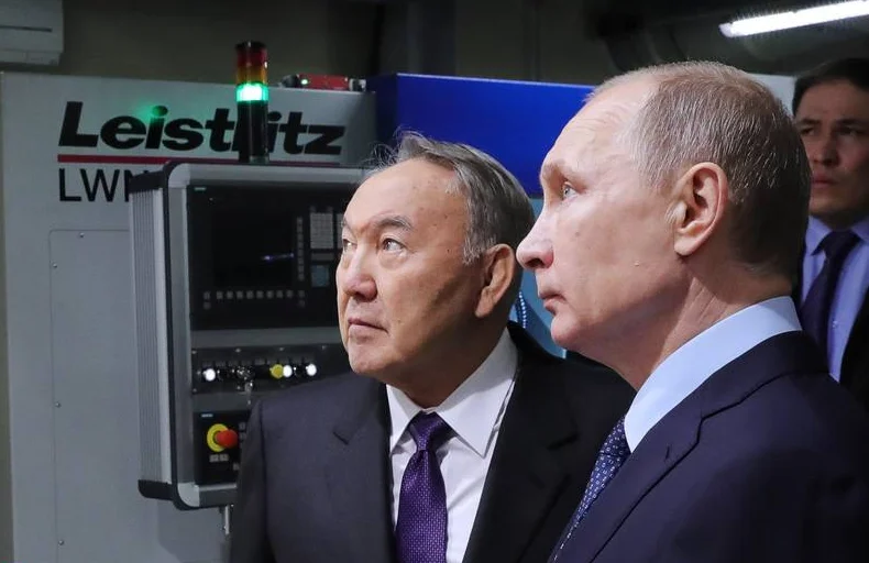 圣彼得堡的地铁里红线绿线到底怎么走啊(圣彼得堡地铁运营时间)2