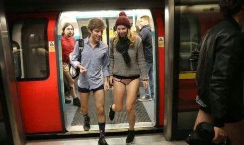 上海地铁一日票 24小时怎么算（上海地铁内裤日）