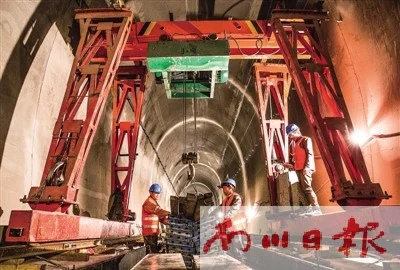 重庆杨家坪中学和铁路中学哪个好（杨家坪铁路）1