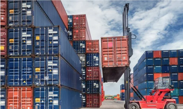 谁知道铁路集装箱的尺寸及运输要求急！（铁路集装箱尺寸）3