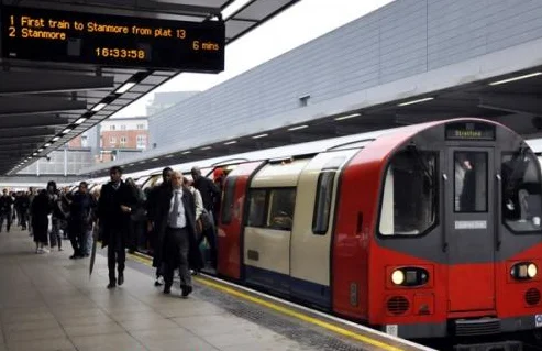 世界轨道交通的发源地（世界上第一条轨道交通是在哪个国家）2