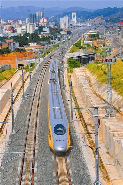 云桂高速铁路的项目建设（达康高铁）