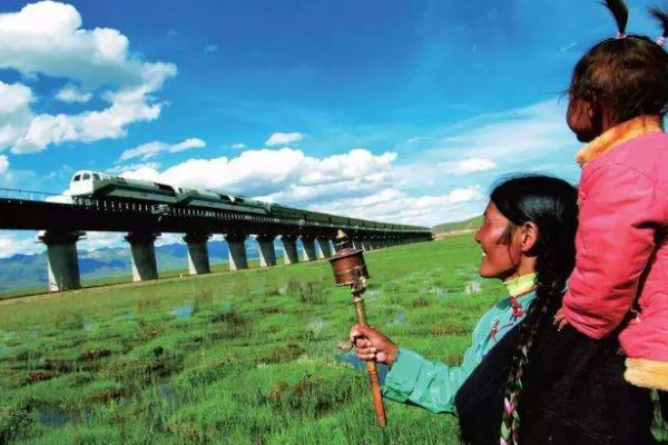 西藏铁路资料（到西藏的铁路）