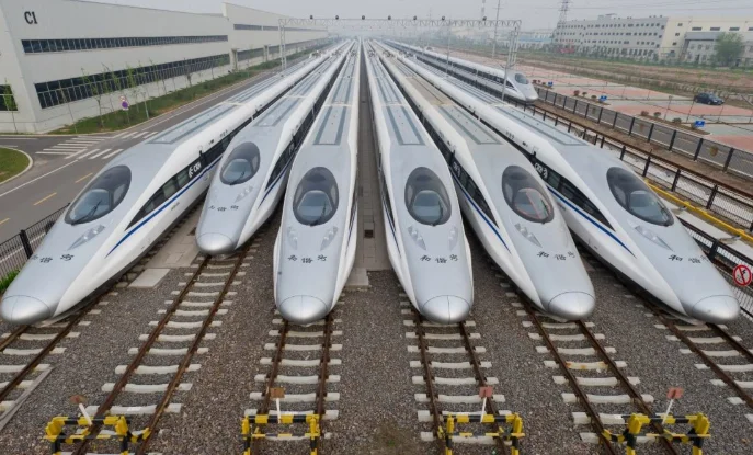 动车组与铁路客车最大区别是什么（跟铁路的车）2