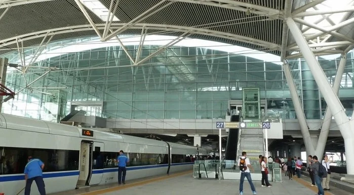 广州坐高铁到珠海（广州到珠海拱北高铁）2