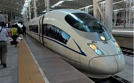 2018年中国高铁再次提速已知列车每小时提速60千米行驶相同的路程提速前需要5小时提速后只后（中国高铁2018提600公里）