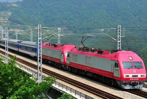 贵广高速铁路的旅游景点(铁路仙境)4