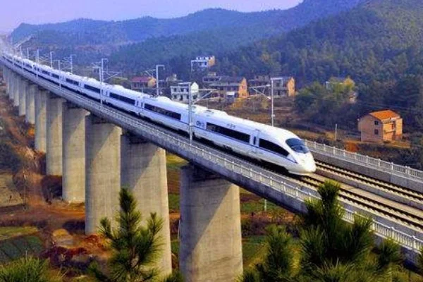 贵广高速铁路的旅游景点（十宜铁路吧）