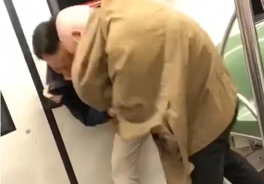 上海地铁的优缺点有哪些(上海地铁有点破)