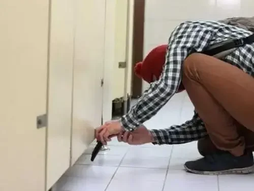 求一张完整无误上海地铁高清图😀(上海地铁露裙底)3