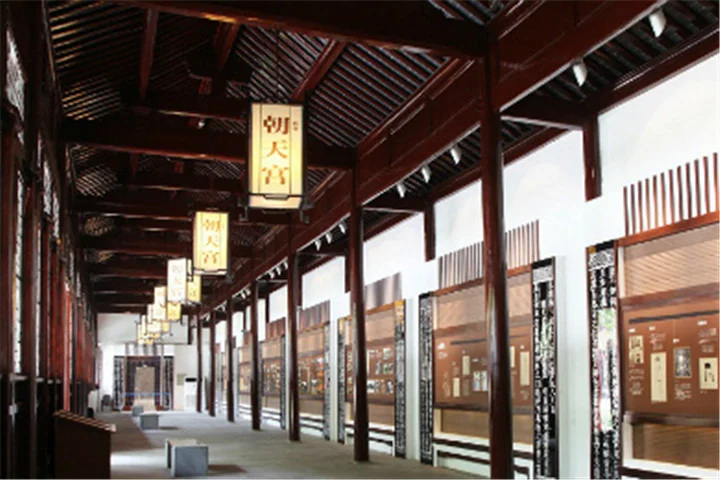 顺义区后沙峪金龙网吧离地铁站有多远（杭州江南文苑离地铁口）