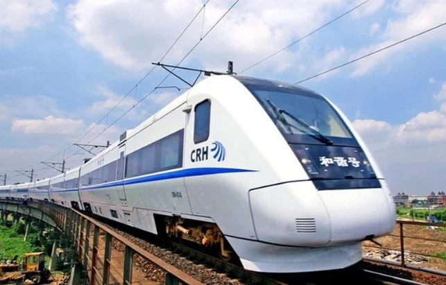 高铁时速是多少公里一小时（高铁一小时多少公里）4
