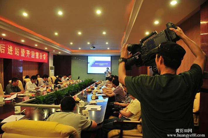 以成都地铁为例 假如你是成都地铁的管理之一 你会怎么宣传成都（成都地铁两学一做专题会议）