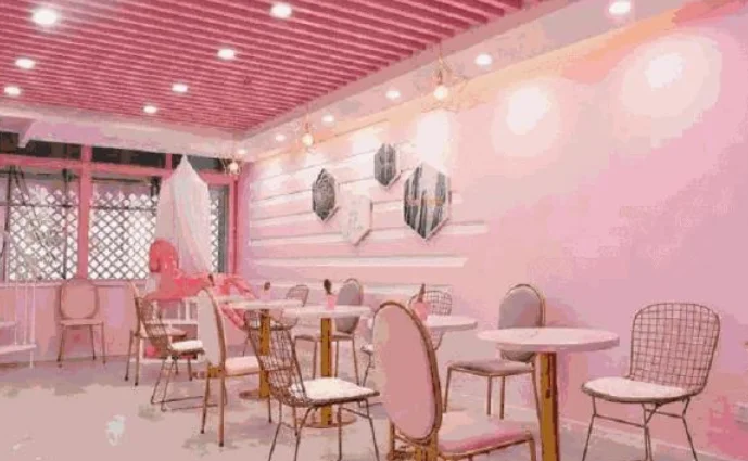 地铁站一直是网红摆拍的地方有哪些网红地铁站值得打卡游玩（网红打卡地铁站）