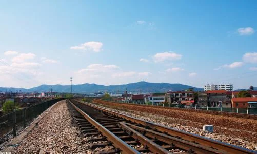 蒙华铁路是货运还是客运时速设计是多少（蒙吉铁路桥）2