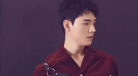 张艺兴在北京地铁被粉丝开玩笑是在录什么节目（地铁站热情的粉丝）4