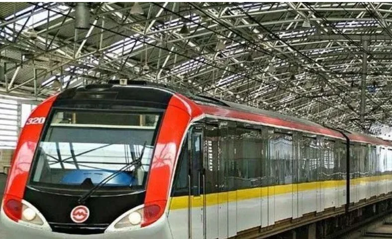 上海地铁二号线为什么要在广兰路换乘对面列车（上海地铁2号线广兰路站需要换车吗）