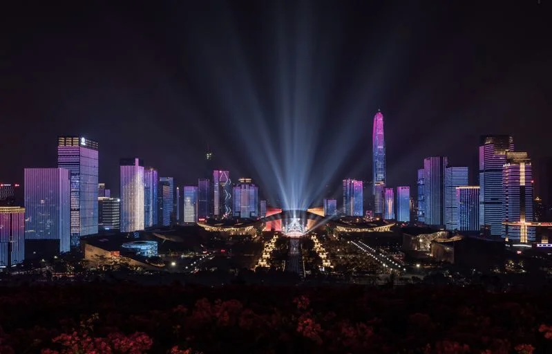 深圳今晚有灯光秀吗（深圳灯光秀地铁）