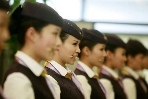 高铁乘务员自我介绍（高铁简历封面）