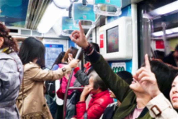 坐地铁没带口罩怎么办（地铁站没带口罩）2