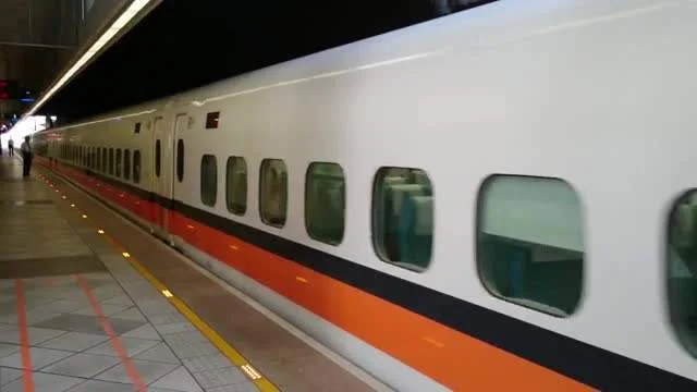 高铁提前多久进站候车（高铁提前多久进站）4