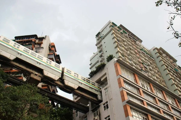 重庆的轨道交通（轻轨、地铁）问题（重庆轨道交通引起的问题）3